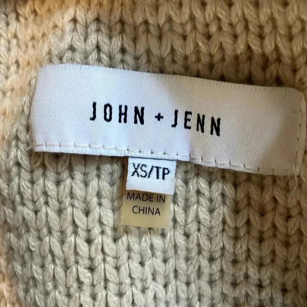 John & Jenn Sweater cardigan size XS - Picture 11 of 12